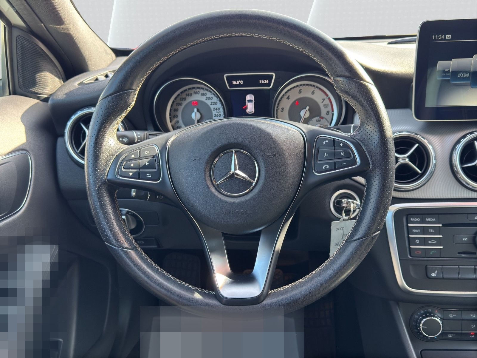 Mercedes-Benz GLA 180 Urban Business Automatik, wenig KM foto 12