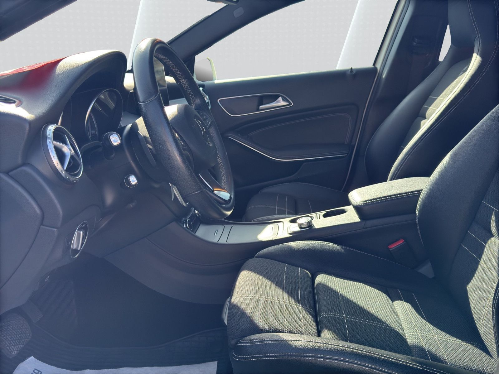 Mercedes-Benz GLA 180 Urban Business Automatik, wenig KM foto 19