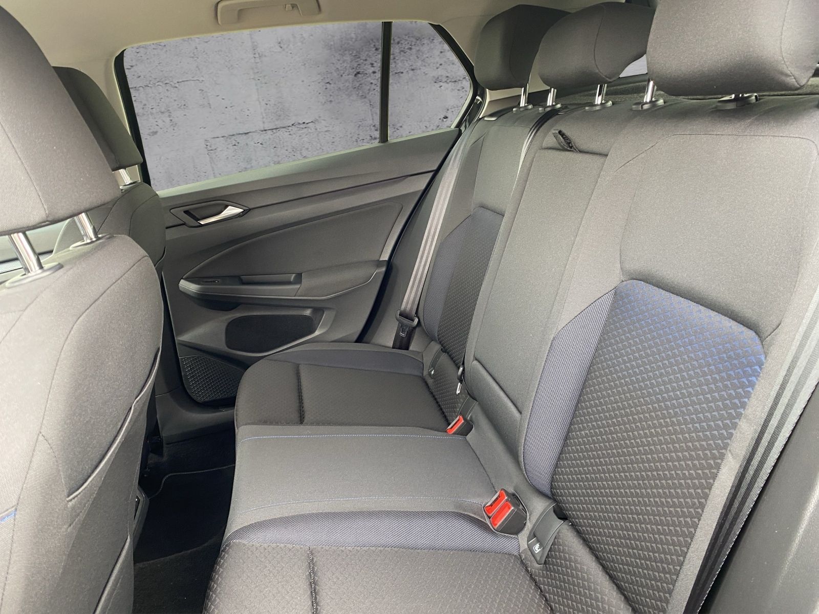 Volkswagen Golf VIII United 1.5 eTSI DSG STH/ACC/NAV/LED foto 11