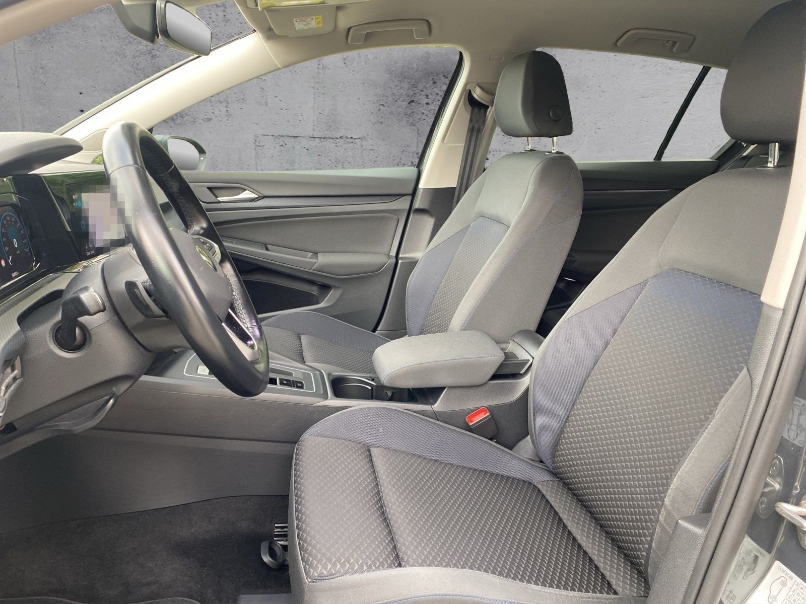 Volkswagen Golf VIII United 1.5 eTSI DSG STH/ACC/NAV/LED foto 6