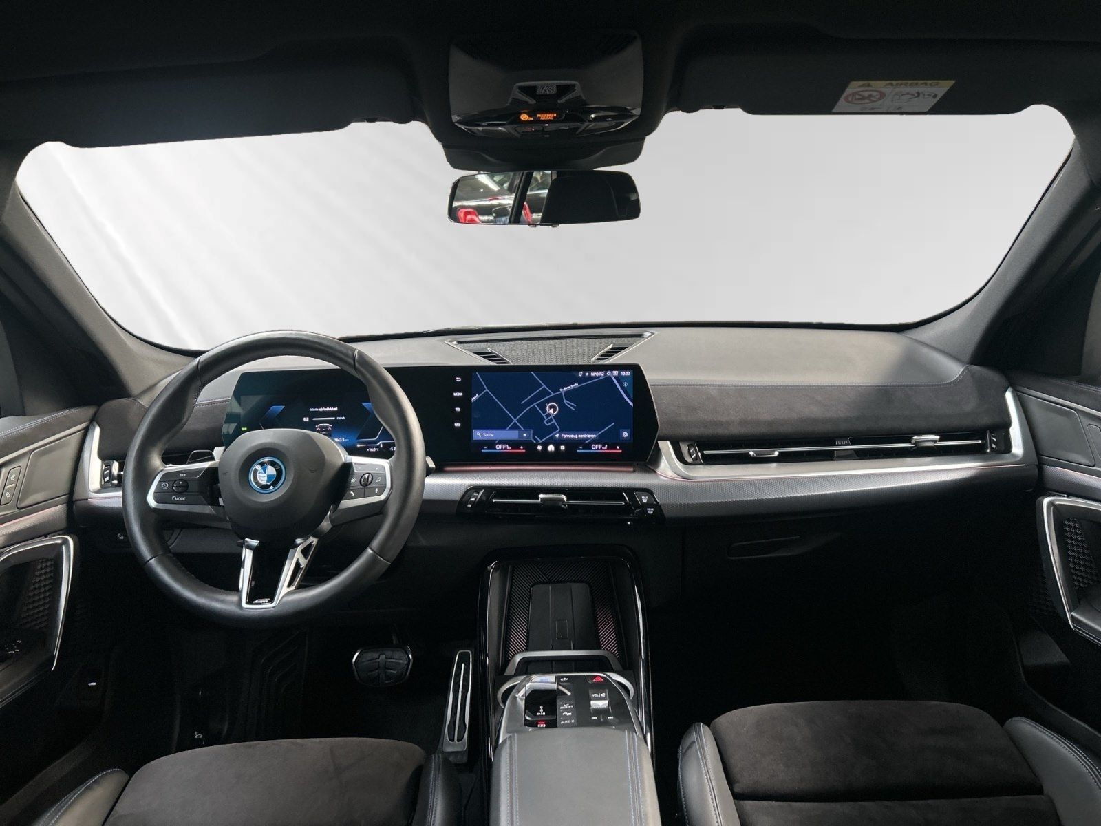 BMW iX2 eDrive20 M Sportpaket|Parkass.|19"LMR foto 11