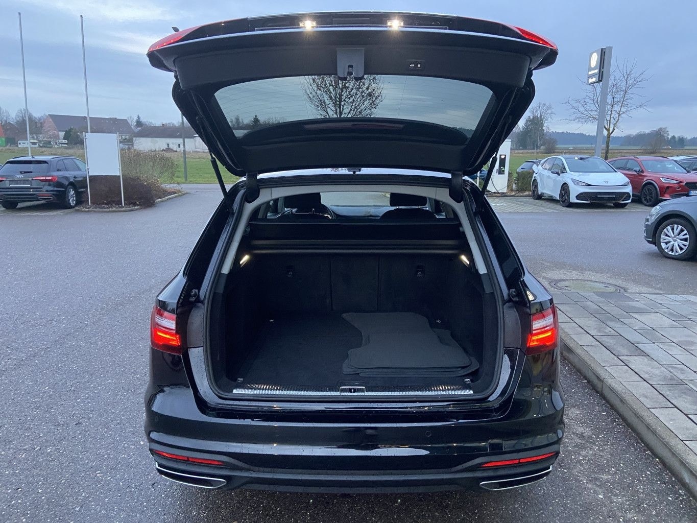 Audi A4 Avant 35 2.0 TFSI S-TRONIC NAVI+LED+SHZ+PDC+D foto 12