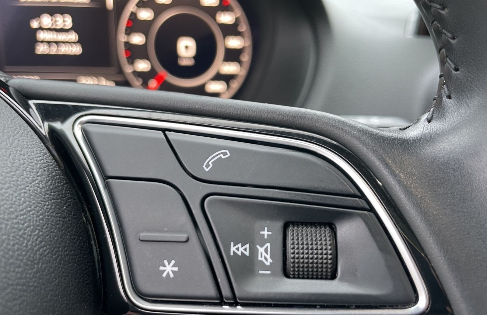 Audi Q2 2.0 TFSI quattro sport +S-TRONIC+KAMERA+LED++ foto 23