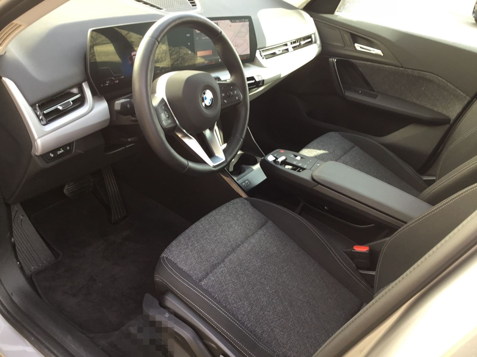 BMW X1 sDrive20i KAMERA+AHK+LM17+SITZHZ+LED foto 11