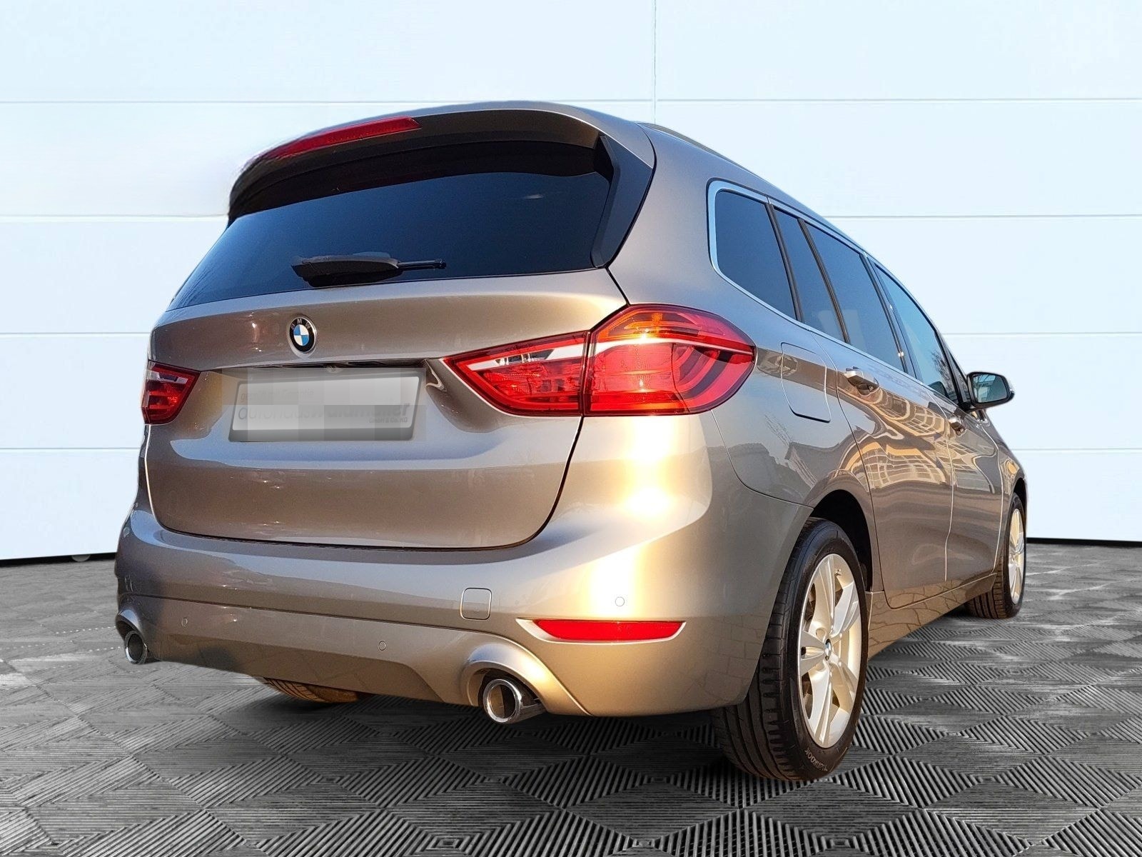 BMW 218d Gran Tourer foto 2