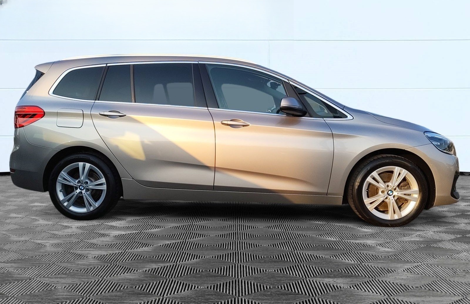 BMW 218d Gran Tourer foto 4