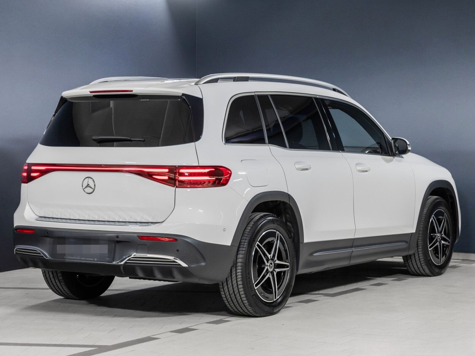 Mercedes-Benz EQB 350 4M AMG LED/Kamera/SHZ/Adv.Sound/Ambiente foto 2