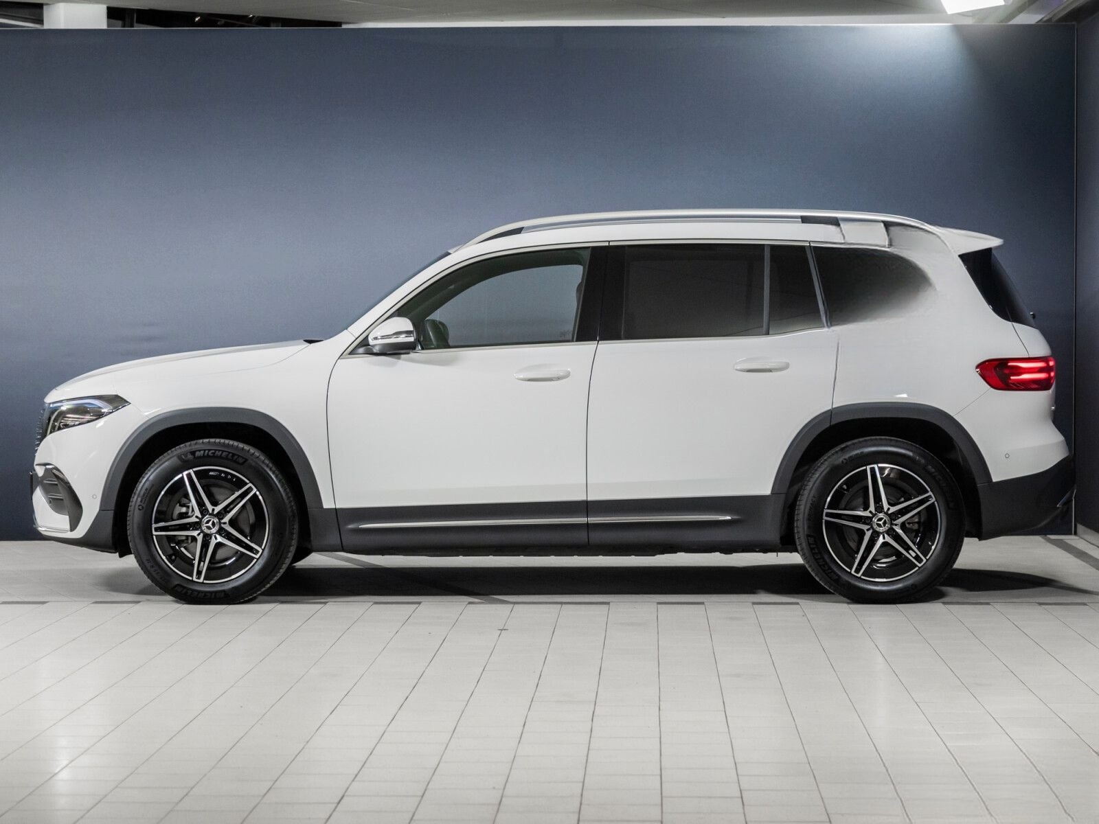 Mercedes-Benz EQB 350 4M AMG LED/Kamera/SHZ/Adv.Sound/Ambiente foto 3