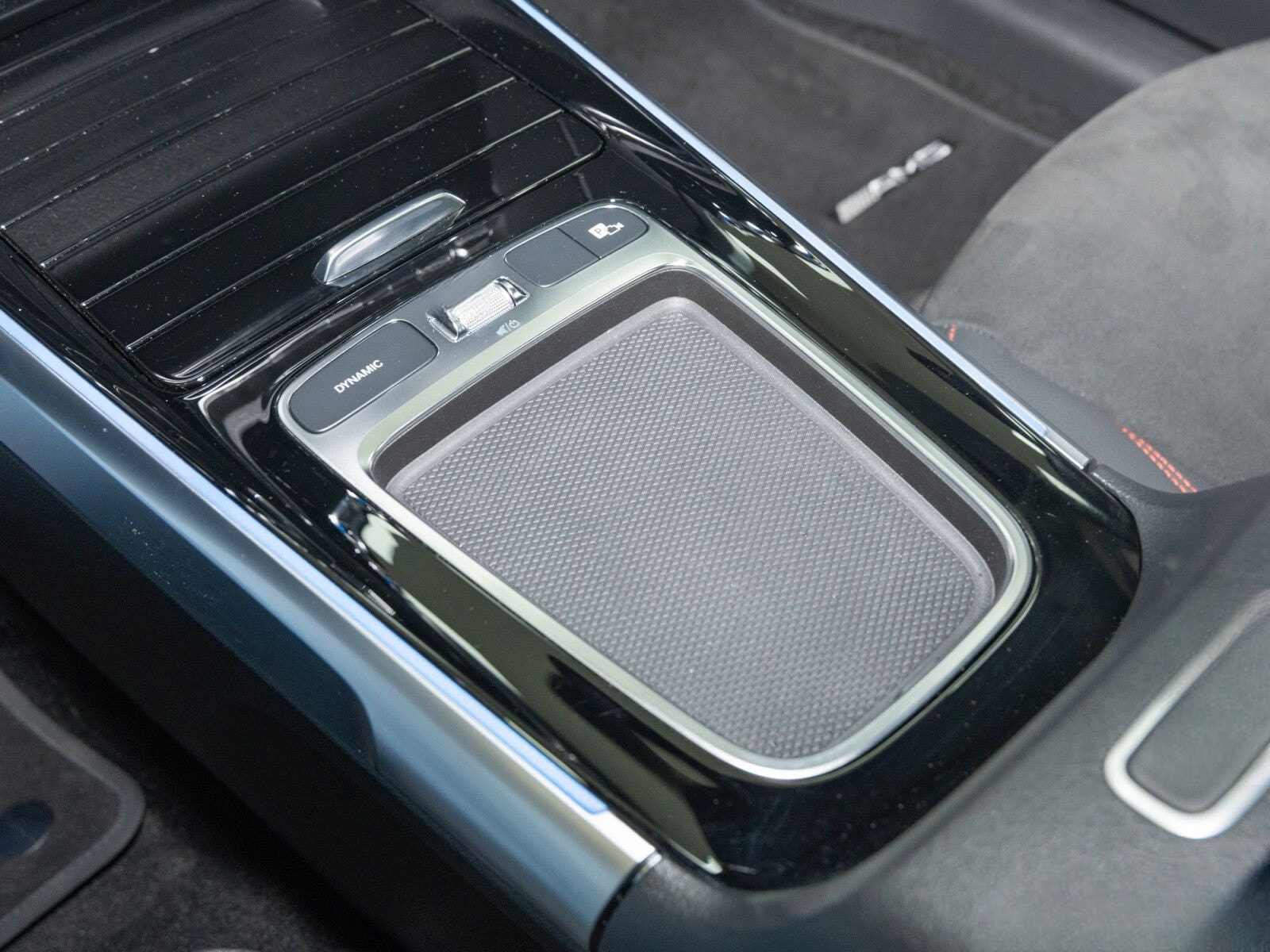 Mercedes-Benz EQB 350 4M AMG LED/Kamera/SHZ/Adv.Sound/Ambiente foto 22