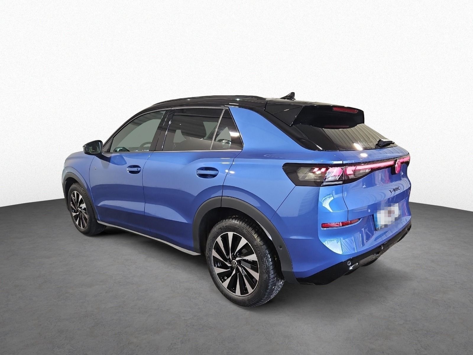 Volkswagen T-Roc R-Line 1.5 l eTSI OPF 110 kW (150 PS) 7-Ga foto 5