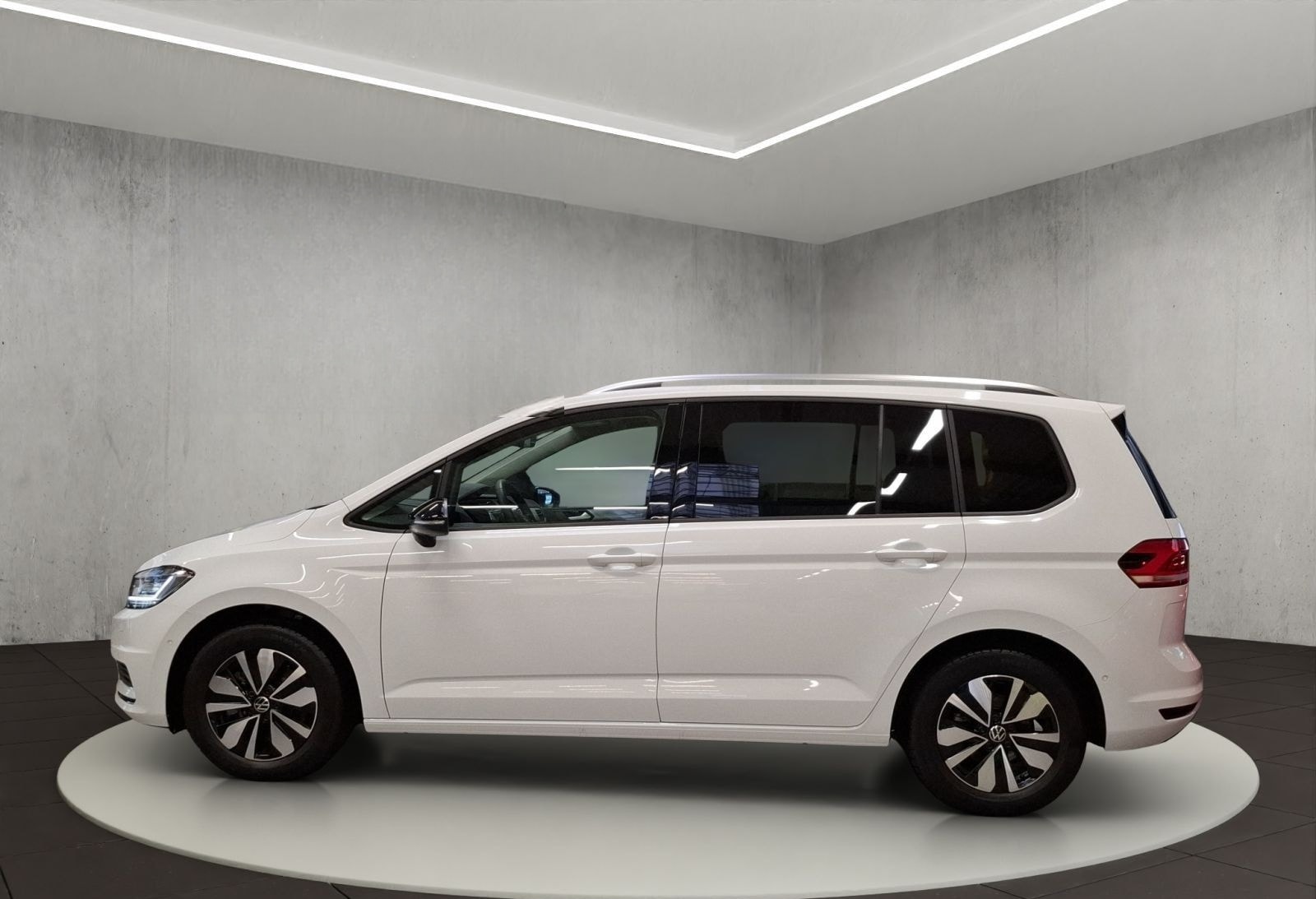 Volkswagen Touran Comfortline 1.5 TSI OPF 7-Gang DSG foto 2