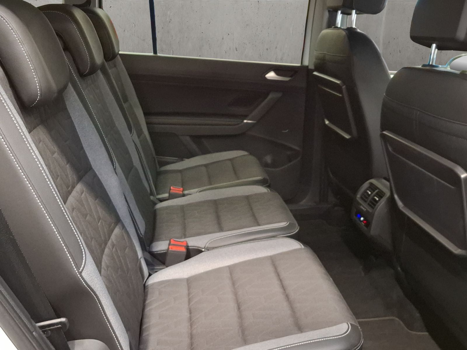 Volkswagen Touran Comfortline 1.5 TSI OPF 7-Gang DSG foto 18