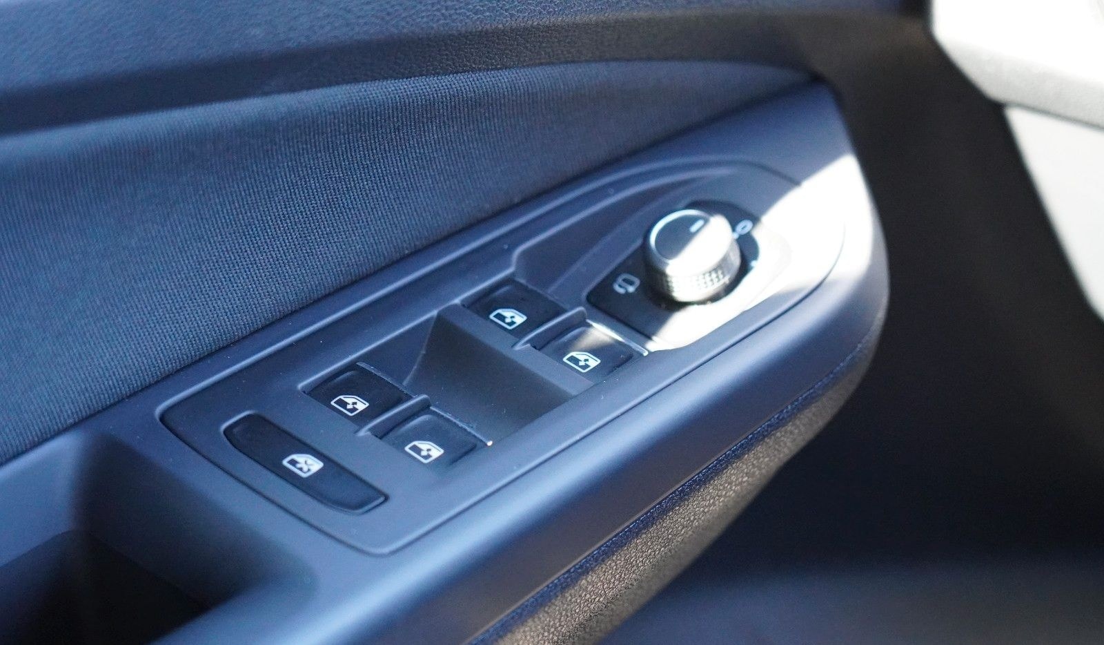 Volkswagen Golf VIII Lim. GTI Clubsport MIT 2 J. GARANTIE foto 16