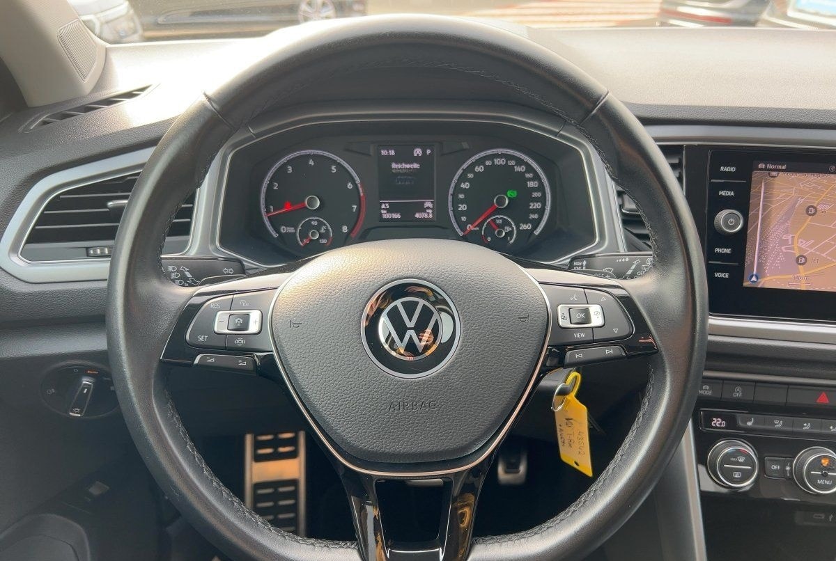 Volkswagen T-Roc ACTIVE 1.5 TSI DSG APP+DAB+ACC+LED+NAVI+PD foto 11