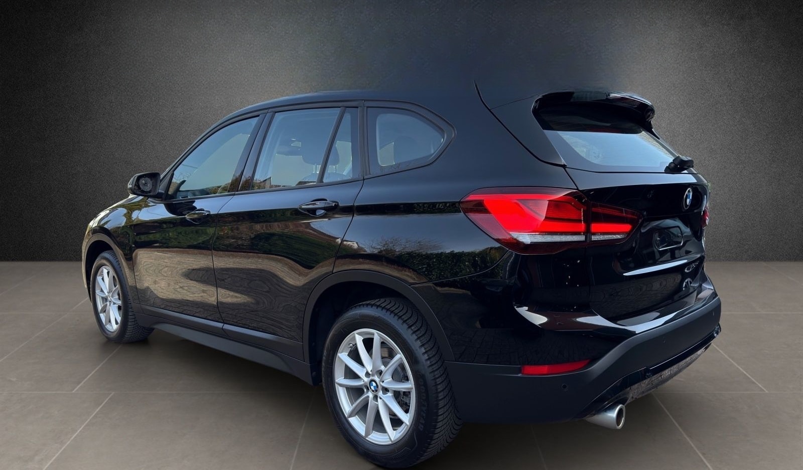 BMW X1 sDrive 18 I Advantage *LED *Navi+ *Business foto 4