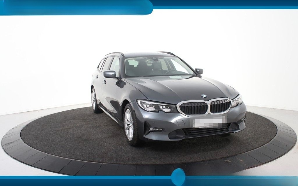 BMW 318i A Touring *1.Hand*Leder*Navi*SHZ*EHK* foto 8