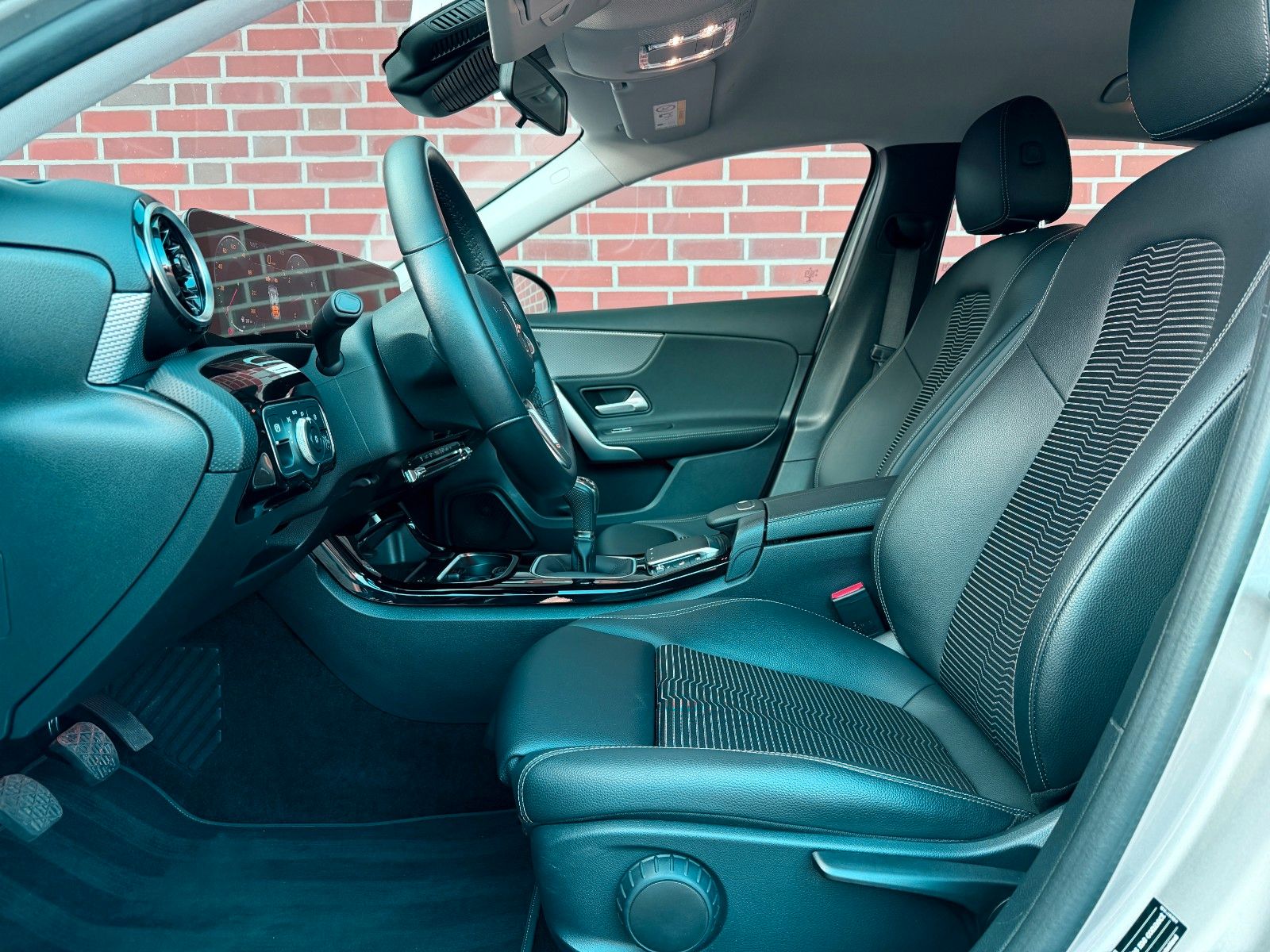 Mercedes-Benz A 180 Progressive MBUX Navi SHZ foto 11