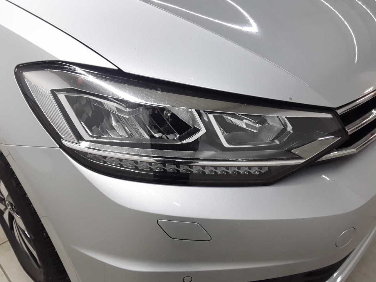 Volkswagen Touran 2.0 TDI Comfortline 7 Si. AHK LED foto 13