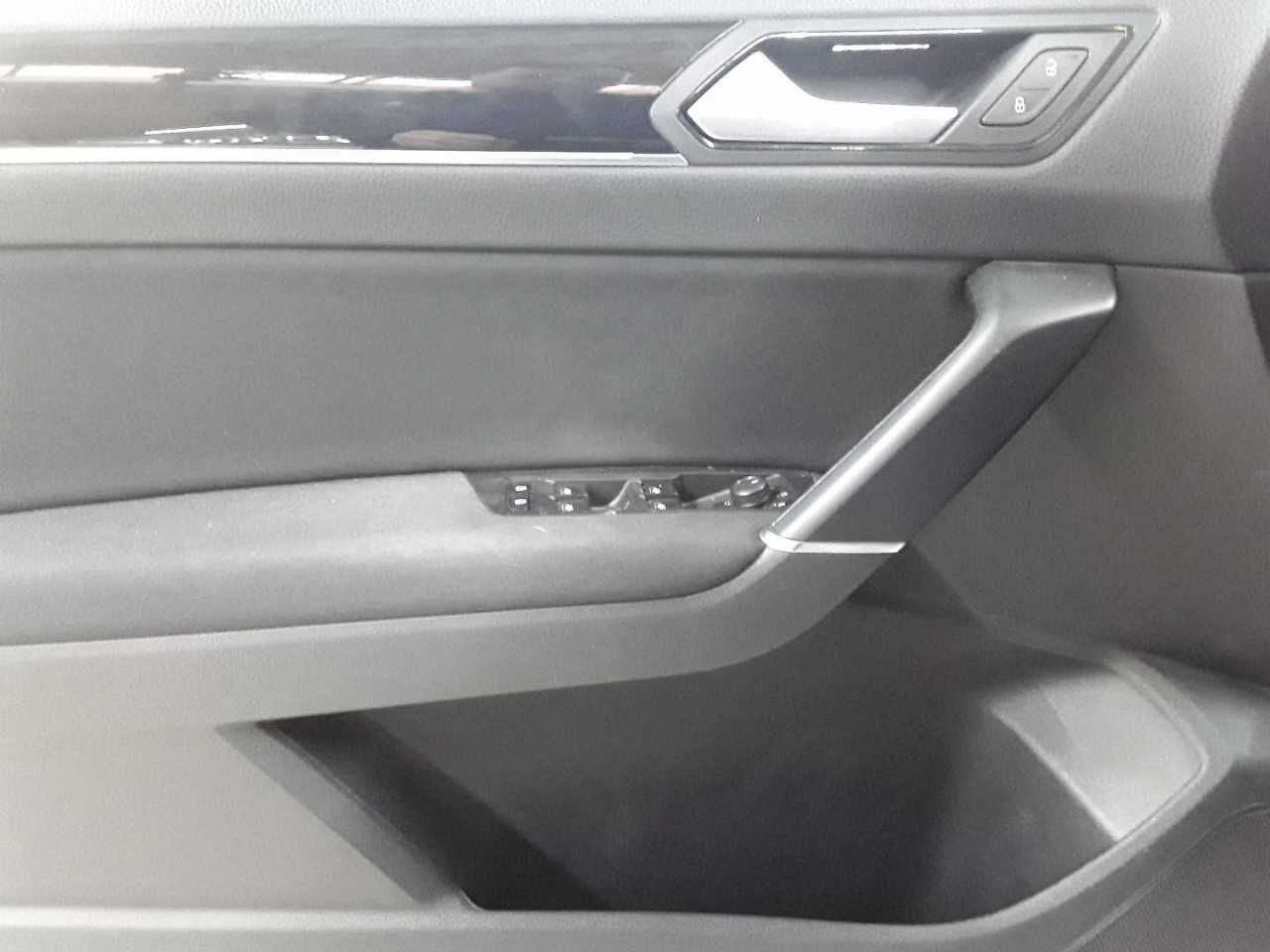 Volkswagen Touran 2.0 TDI Comfortline 7 Si. AHK LED foto 4