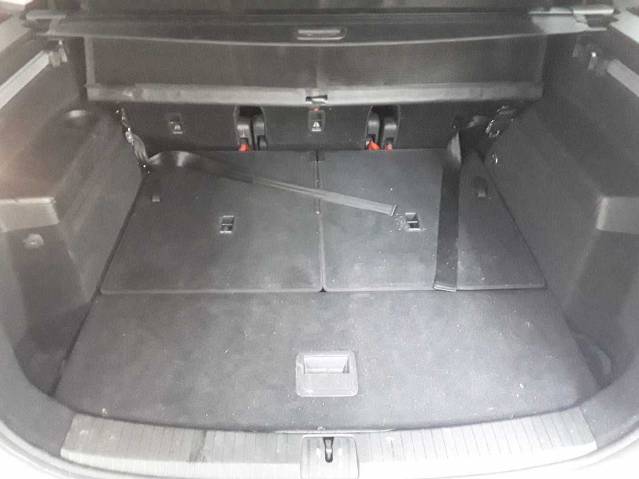 Volkswagen Touran 2.0 TDI Comfortline 7 Si. AHK LED foto 9