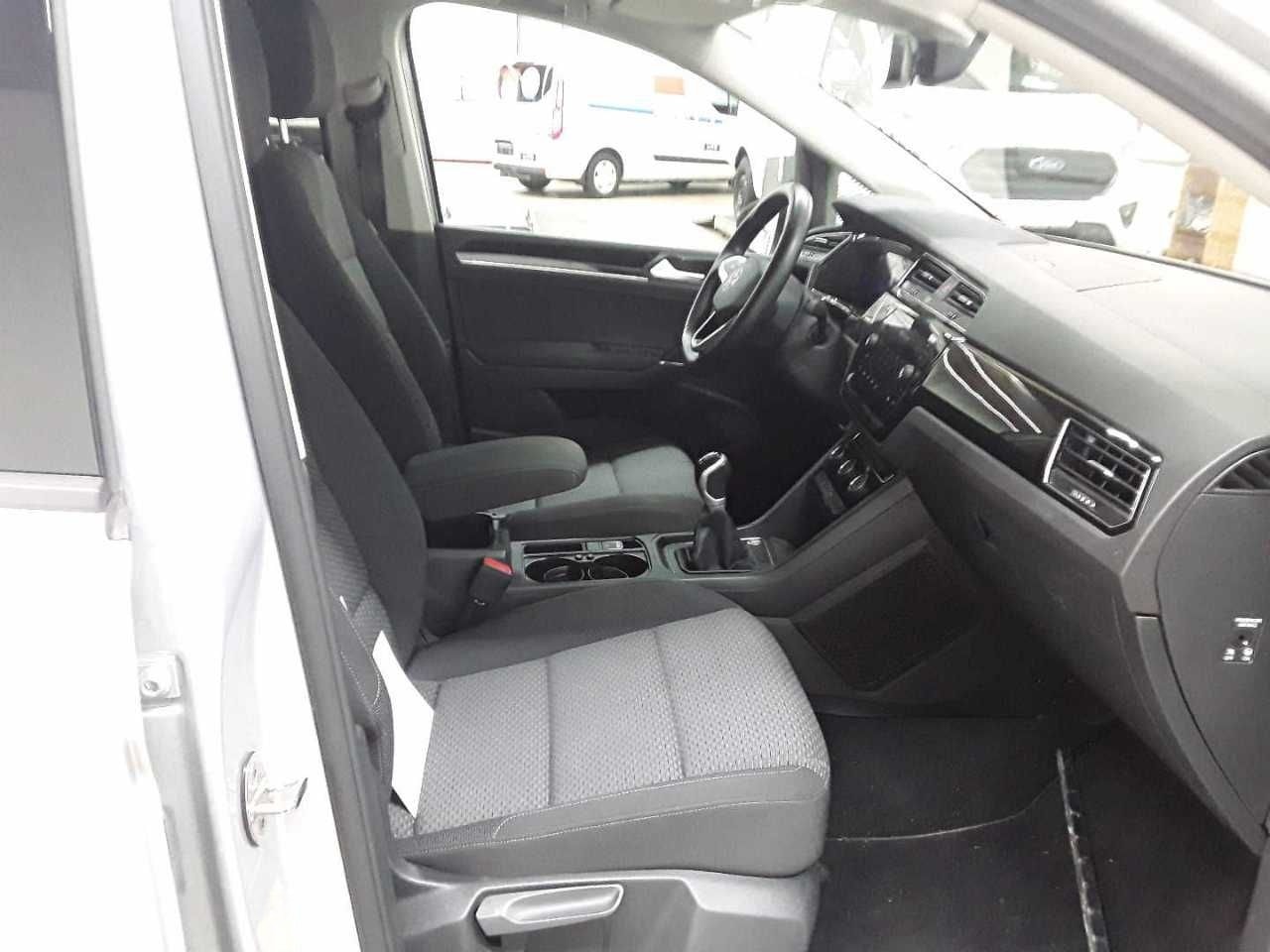 Volkswagen Touran 2.0 TDI Comfortline 7 Si. AHK LED foto 10