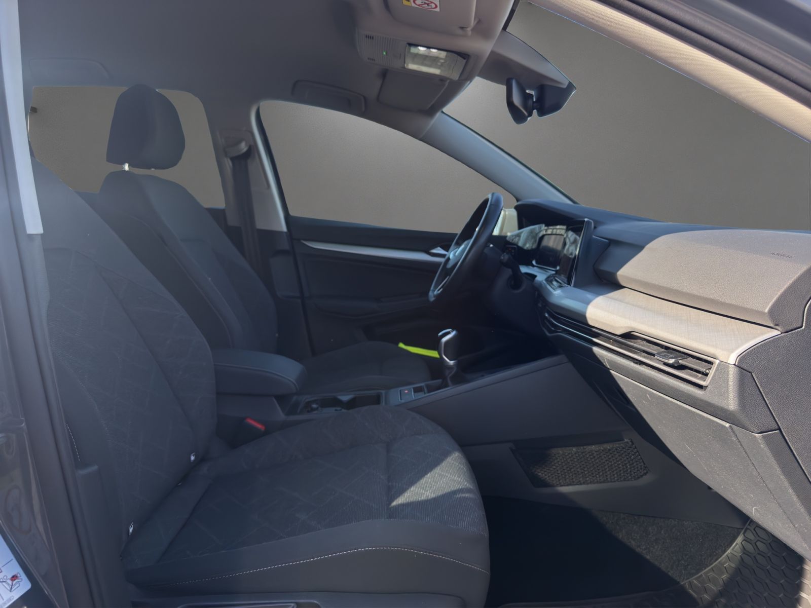 Volkswagen Golf VIII 1.5TSI Life NAVI+KAMERA+LED foto 10