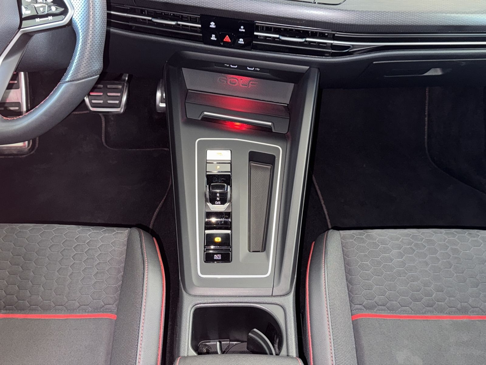 Volkswagen Golf VIII GTI Clubsport 2.0TSI DSG *LED+*DC Pro* foto 19