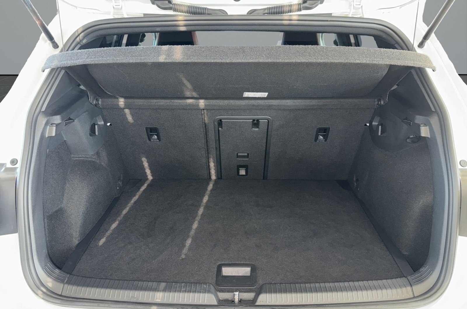 Volkswagen Golf VIII GTI Clubsport 2.0TSI DSG *LED+*DC Pro* foto 21