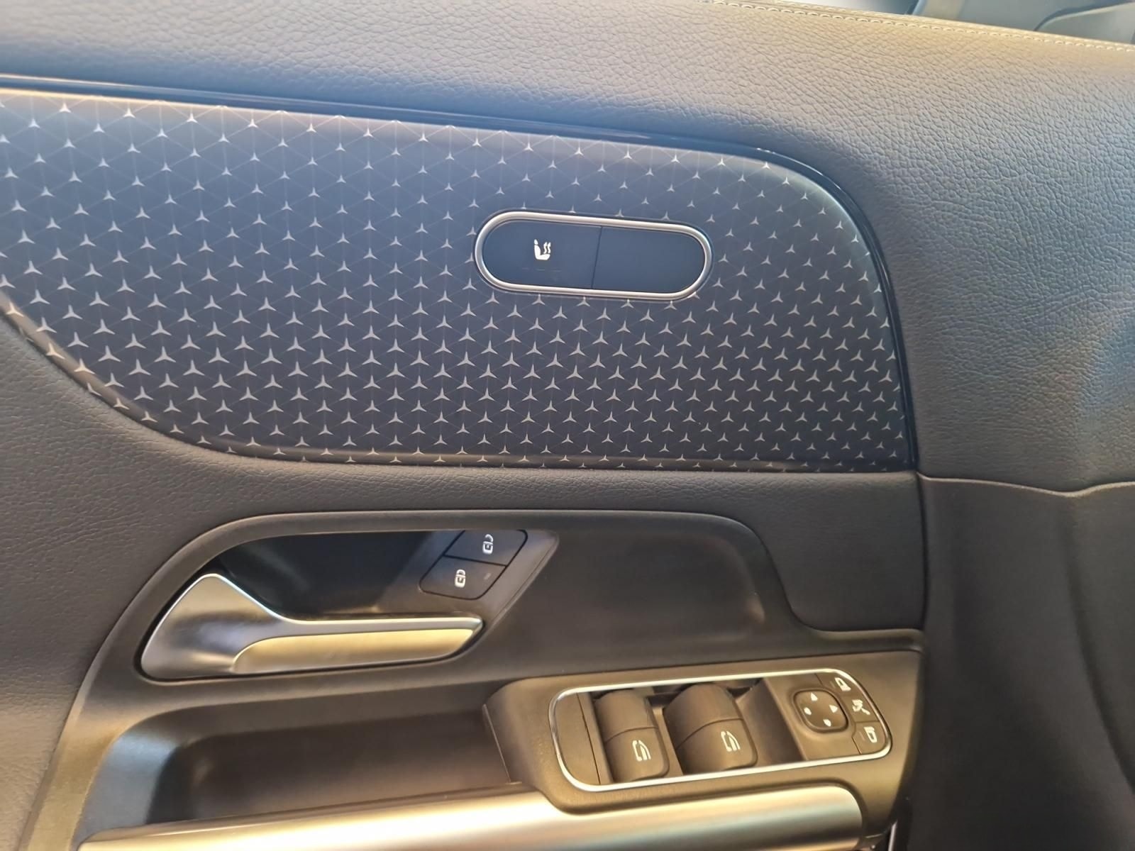 Mercedes-Benz GLA 200 Progressive MULTIBEAM Kamera 18 Zoll foto 13