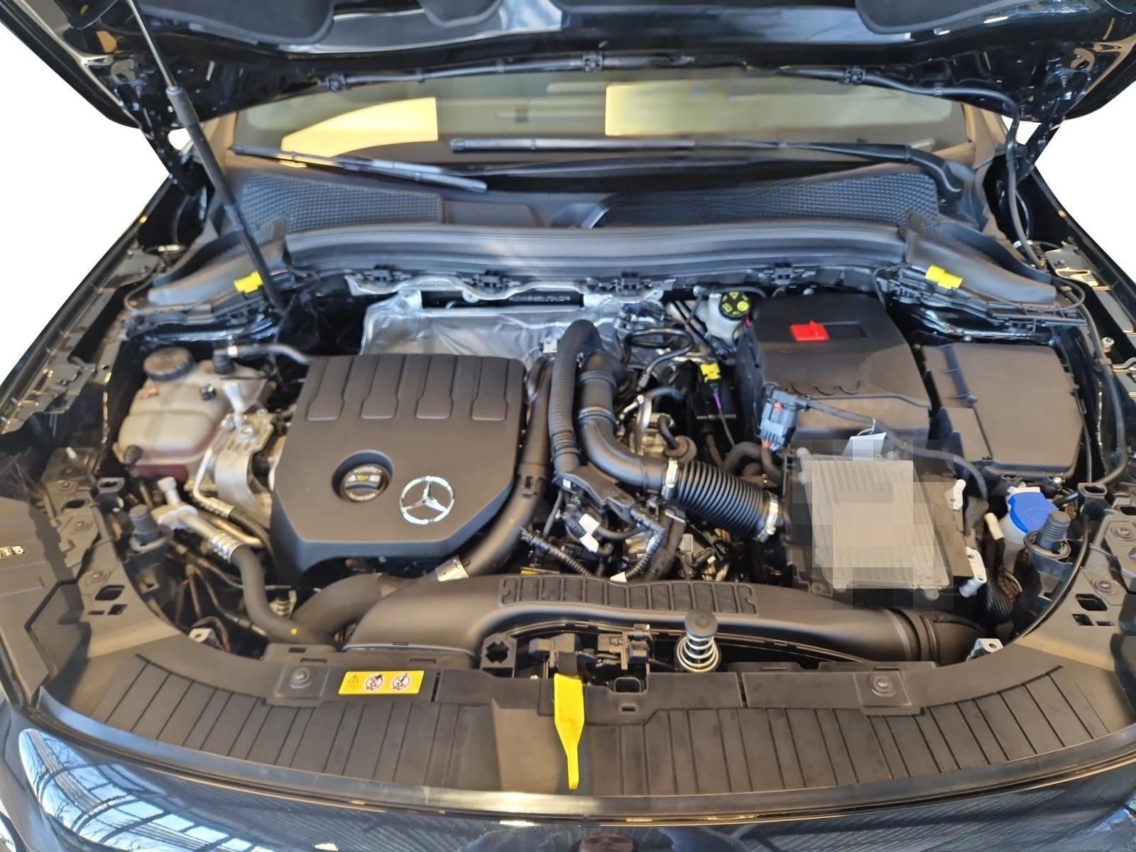 Mercedes-Benz GLA 200 Progressive MULTIBEAM Kamera 18 Zoll foto 8