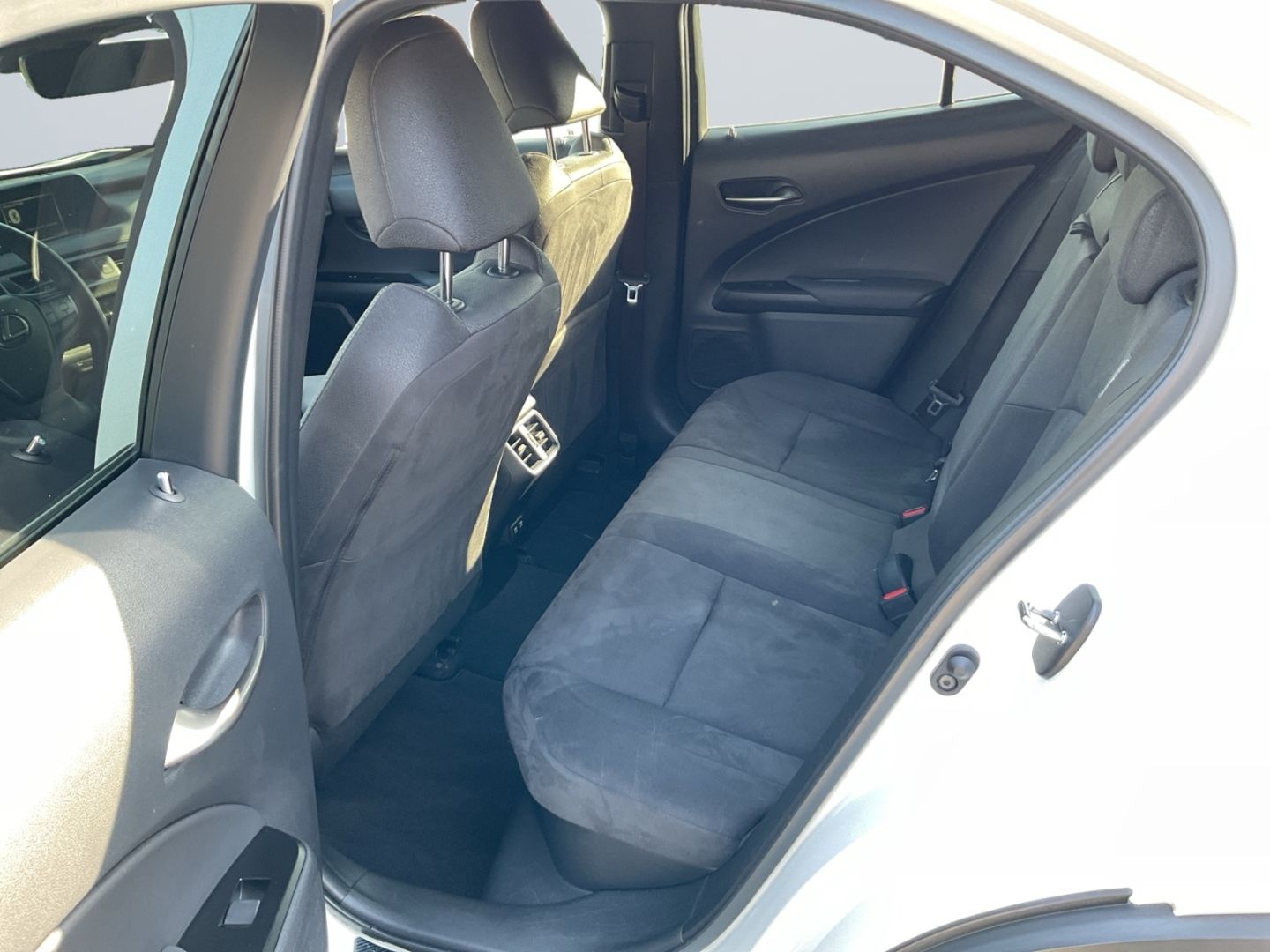 Lexus UX 250h Amazing Edition *Bi-LED*SHZ*CAM*CarPlay* foto 16