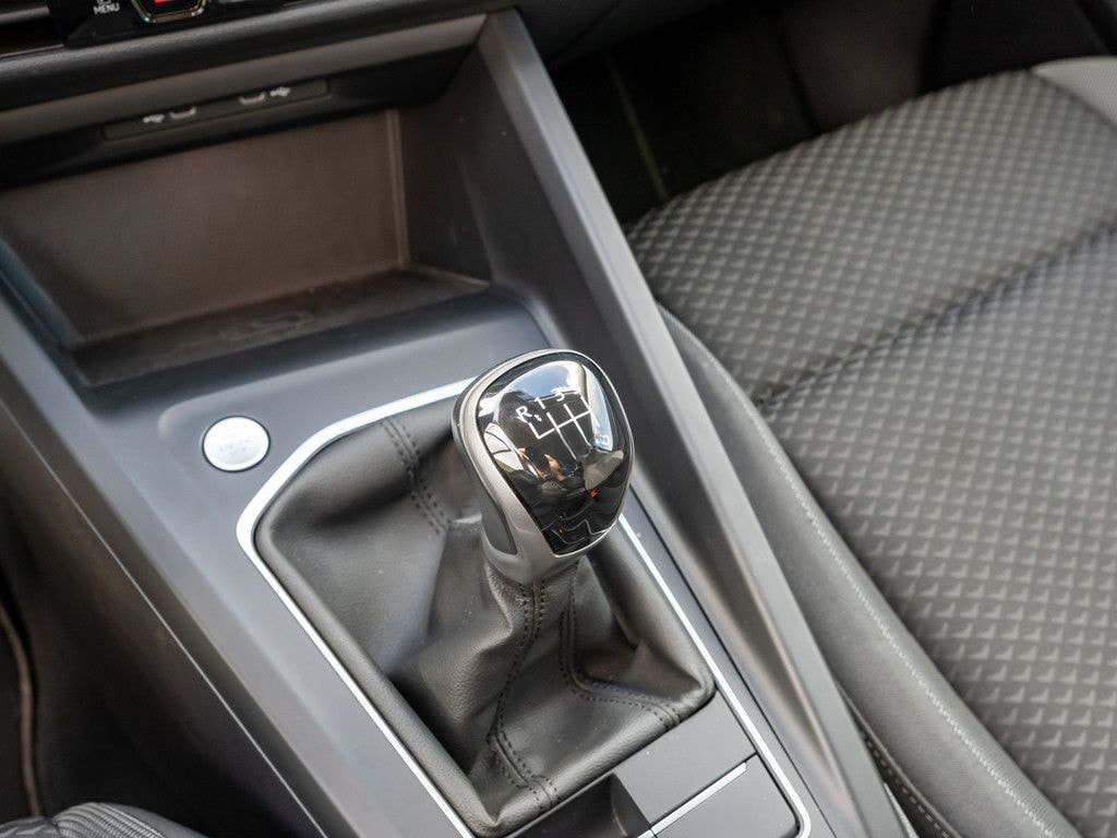 Volkswagen Golf VIII Active 1,5 l TSI STANDHZ. ACC HUD LED foto 15