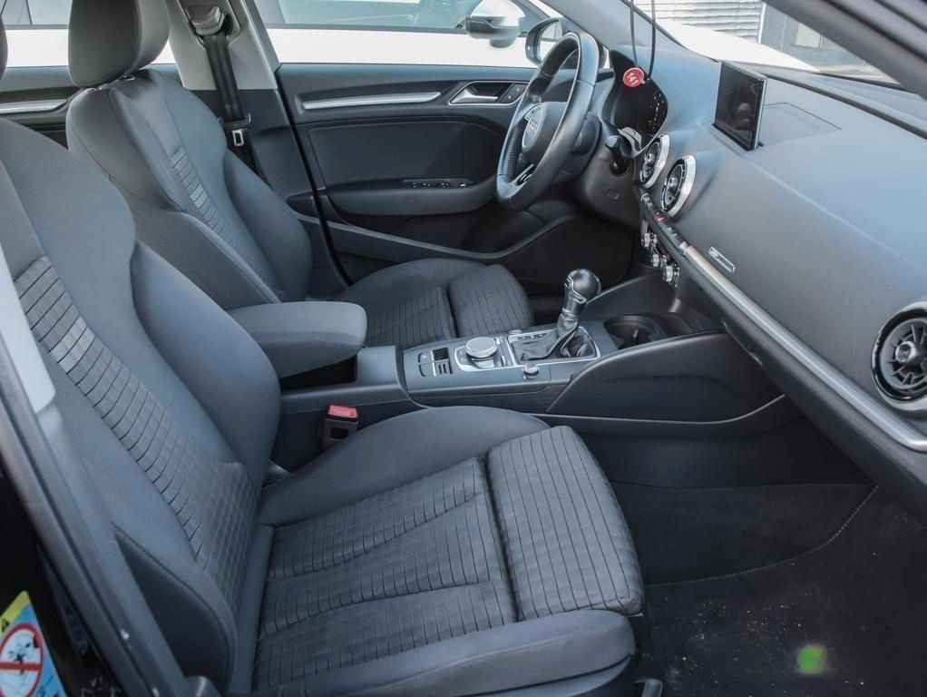 Audi A3 Lim 35 TDI S tronic sport Navi,Xenon,Sportsit foto 4