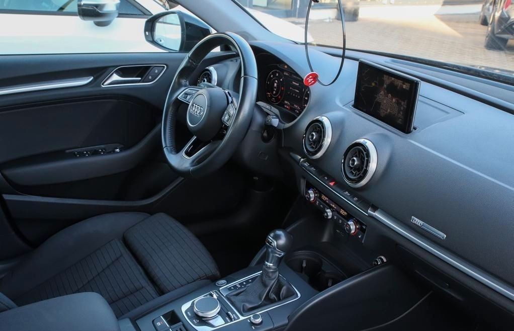 Audi A3 Lim 35 TDI S tronic sport Navi,Xenon,Sportsit foto 5