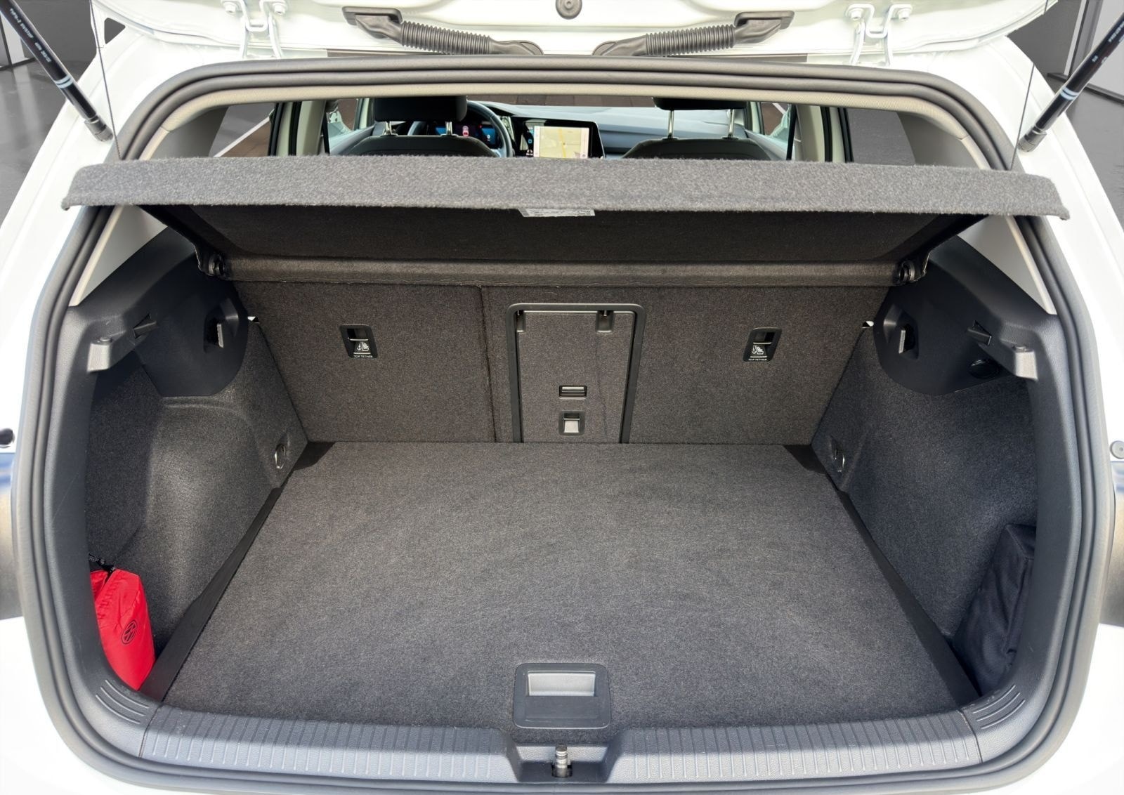 Volkswagen Golf VIII 1.5TSI Life NAVI+KAMERA+LED+APP-CONNEC foto 15