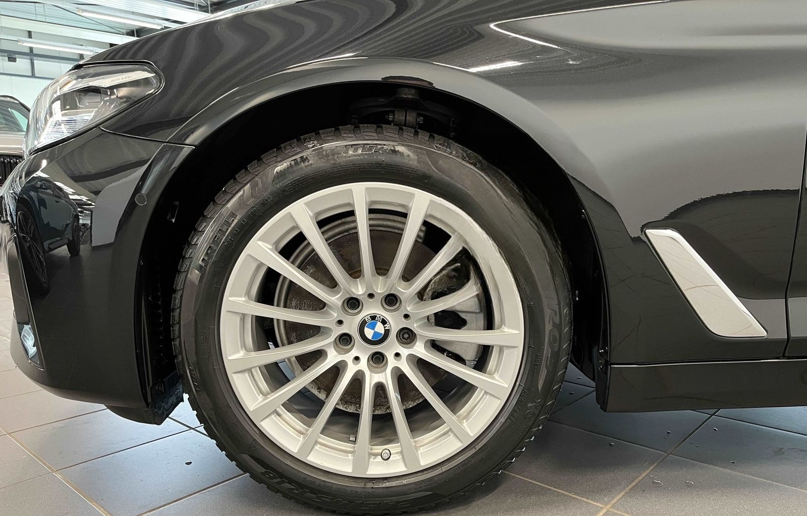 BMW 520d ACC 360°KAM RFK NAVI Standh. LED PDC V+H foto 6