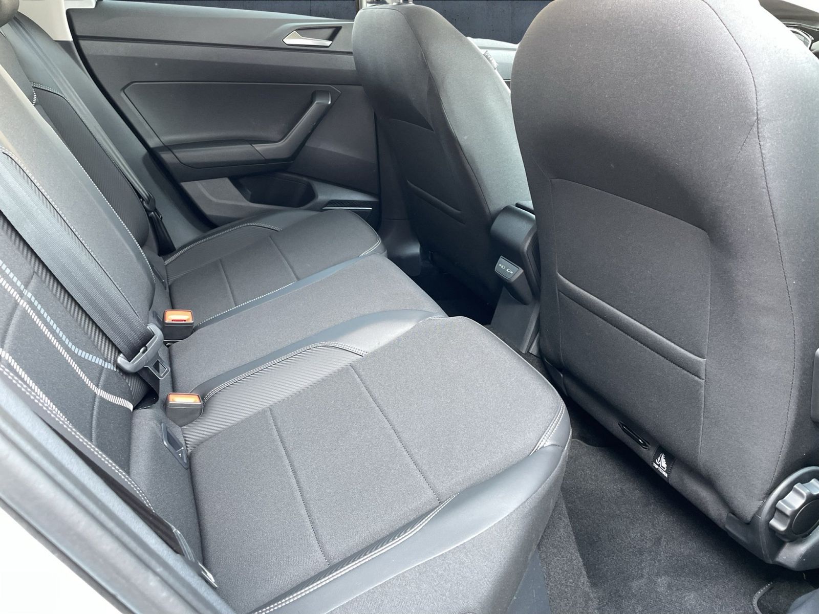 Volkswagen Taigo Style 1.0TSI DSG AHK+ACC+Keyless+RearView foto 21