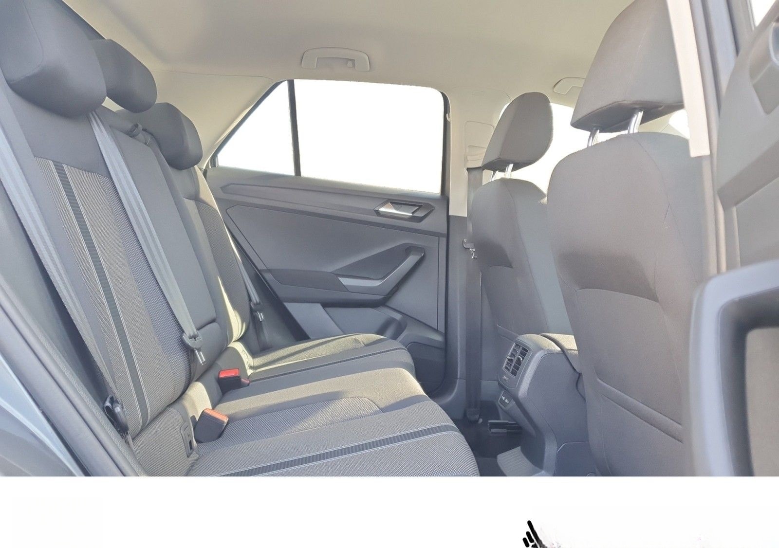 Volkswagen T-Roc Style 1.5 TSI DSG LED+PDC+ACC foto 15