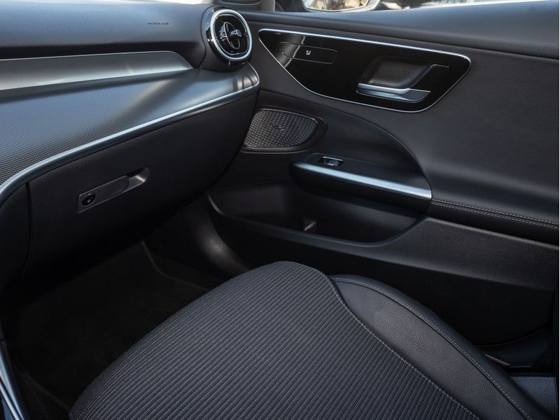 Mercedes-Benz C 200 d T Avantgarde/LED/Cam/Totw/Winter/EASY-P foto 16