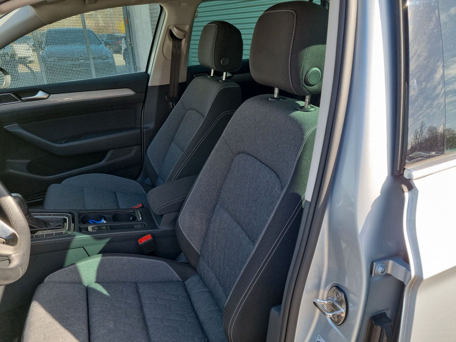 Volkswagen Passat Variant 2.0 TDI DSG Business AHK KAMERA foto 11