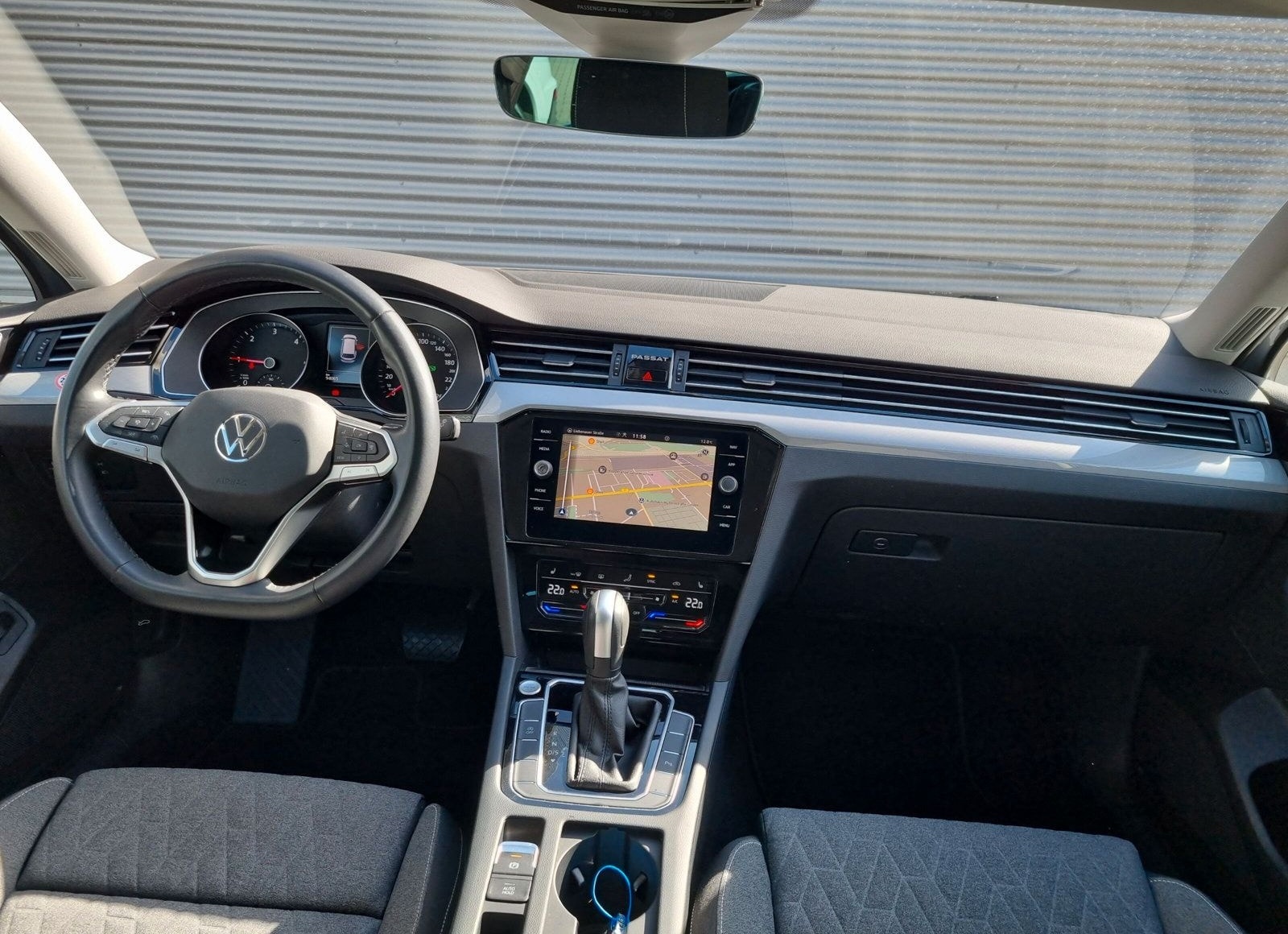 Volkswagen Passat Variant 2.0 TDI DSG Business AHK KAMERA foto 17