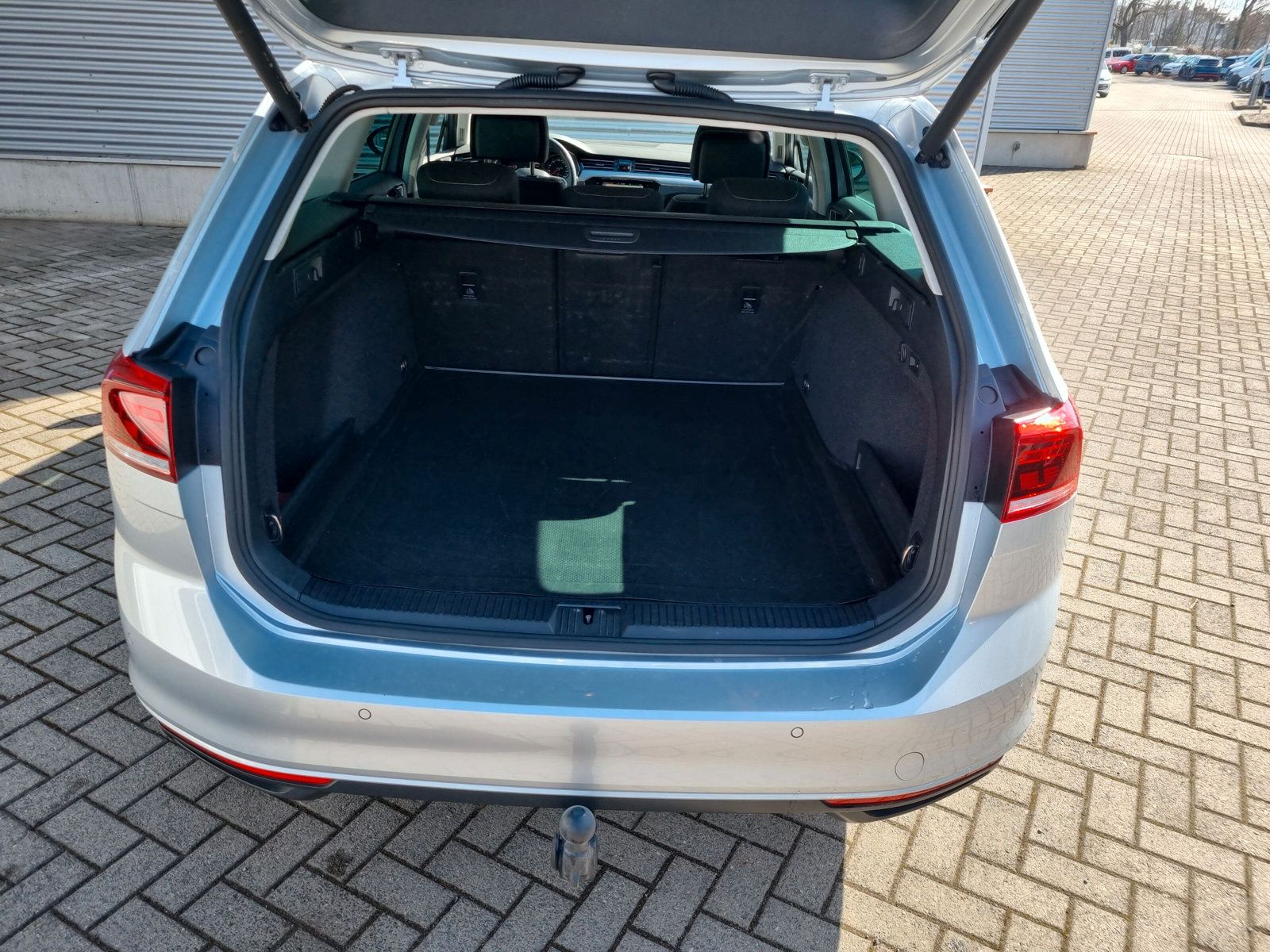 Volkswagen Passat Variant 2.0 TDI DSG Business AHK KAMERA foto 9