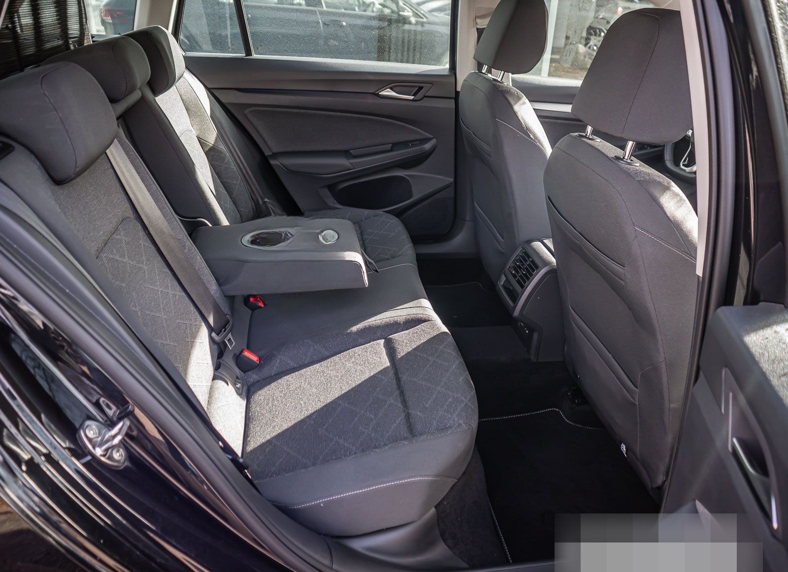 Volkswagen Golf VIII Variant Life 2.0 TDI AHK LED Navi Park foto 15