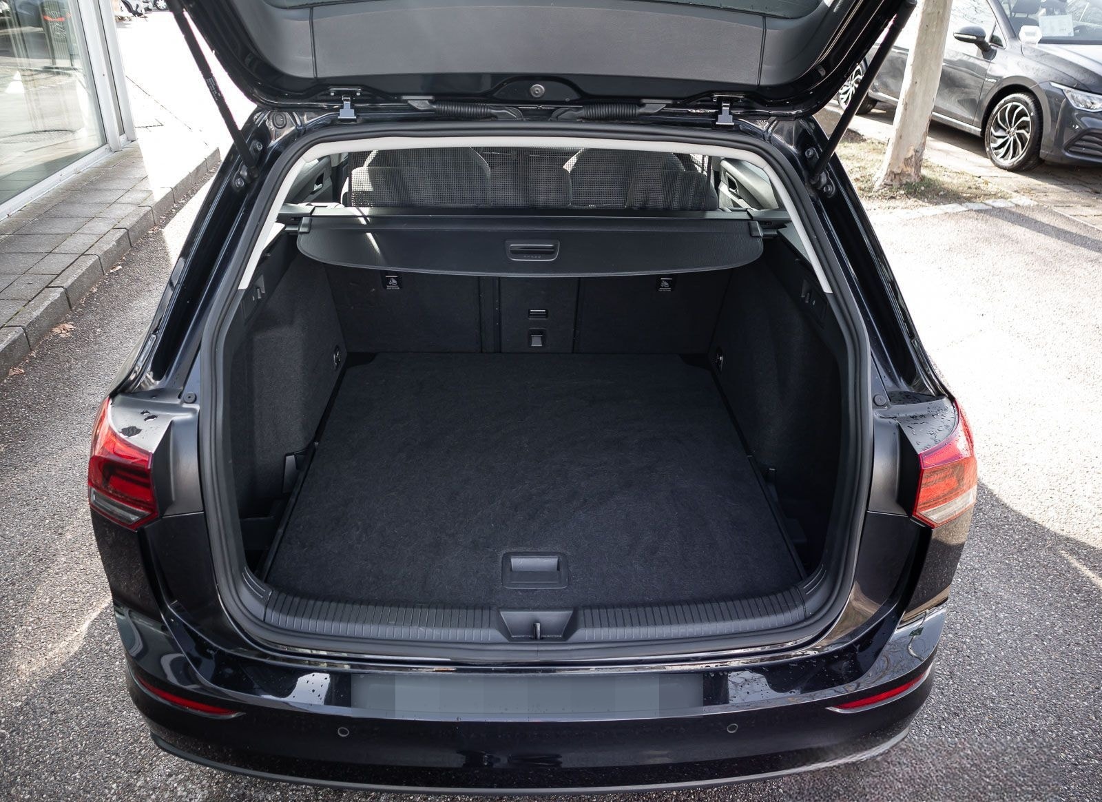 Volkswagen Golf VIII Variant Life 2.0 TDI AHK LED Navi Park foto 24