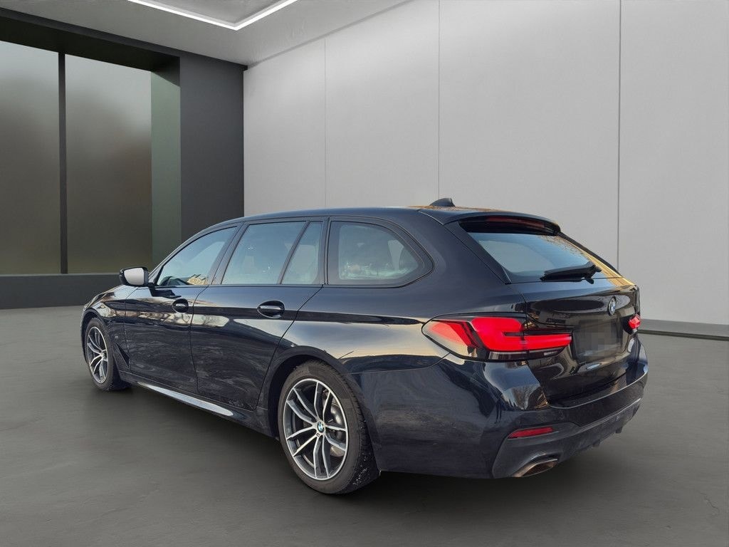 BMW 520i T. M-SPORT LED NAVI HUD PANO PDC 18" AHK foto 16