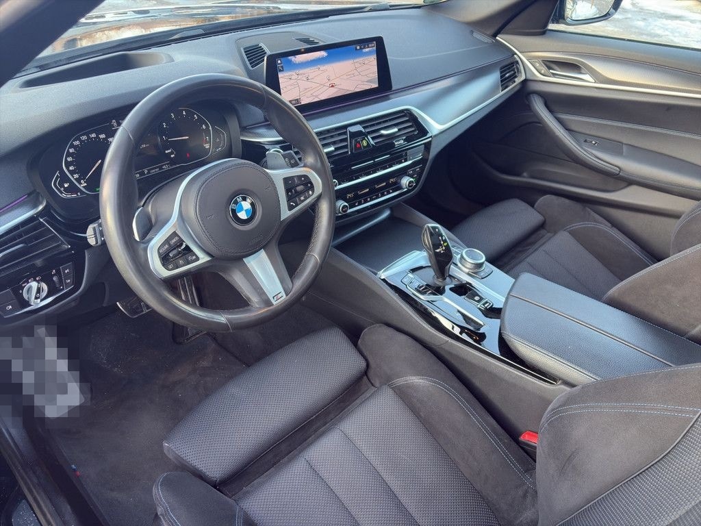 BMW 520i T. M-SPORT LED NAVI HUD PANO PDC 18" AHK foto 4