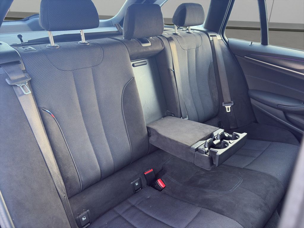 BMW 520i T. M-SPORT LED NAVI HUD PANO PDC 18" AHK foto 7