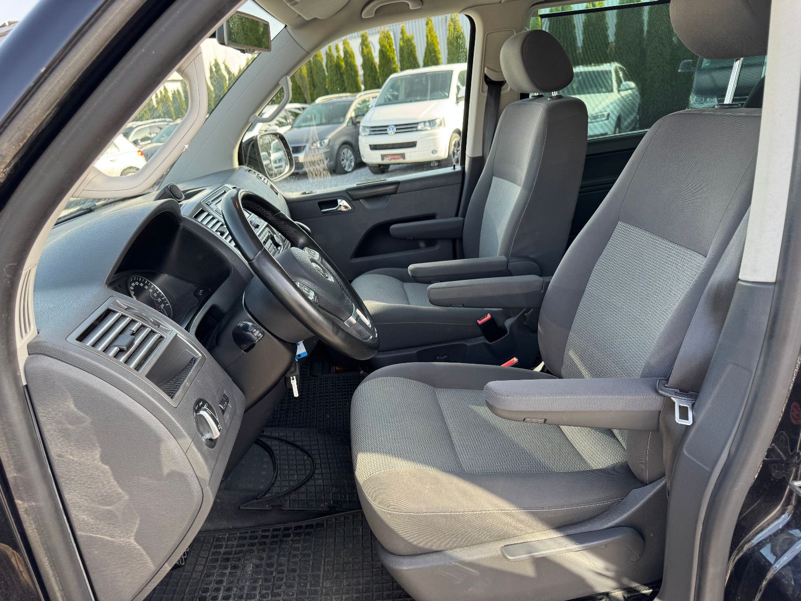 Volkswagen T5 Caravelle Lang 8Sitze /wenigKM/DSG/Garantie foto 8