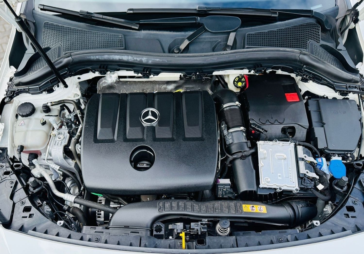 Mercedes-Benz B 180 d PROGRESSIVE, Autom. ,AHK, Tot, LED, Navi foto 20