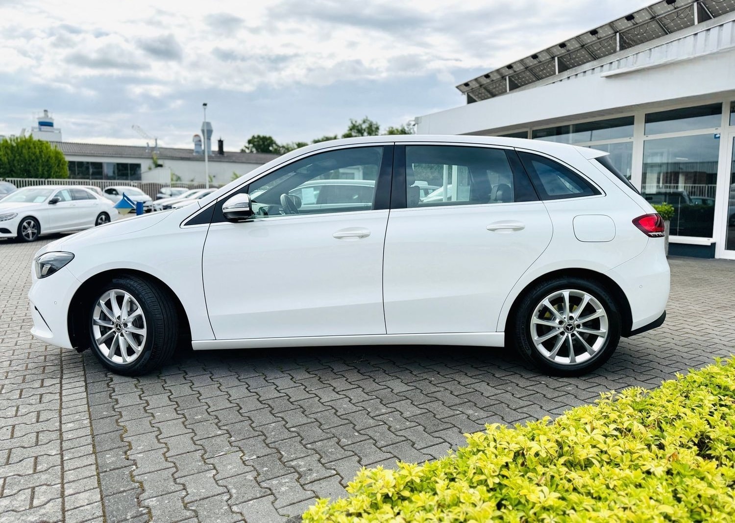 Mercedes-Benz B 180 d PROGRESSIVE, Autom. ,AHK, Tot, LED, Navi foto 3